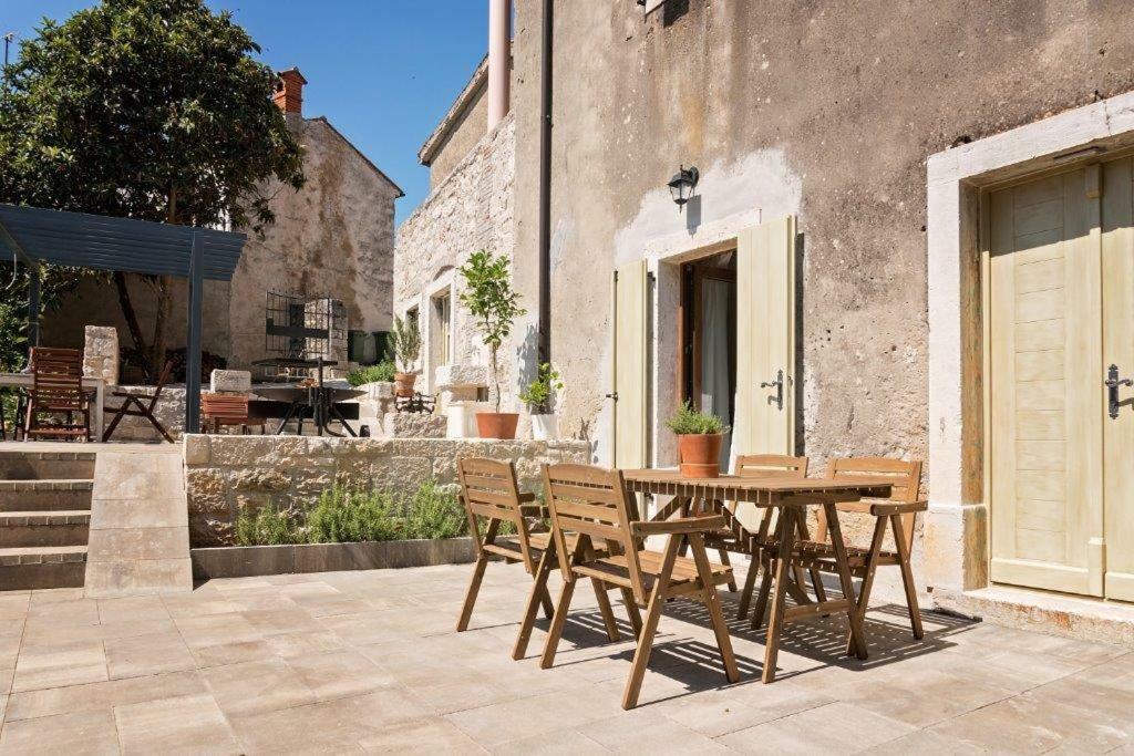 Old Town Studio And Apartment Vrsar Exteriér fotografie